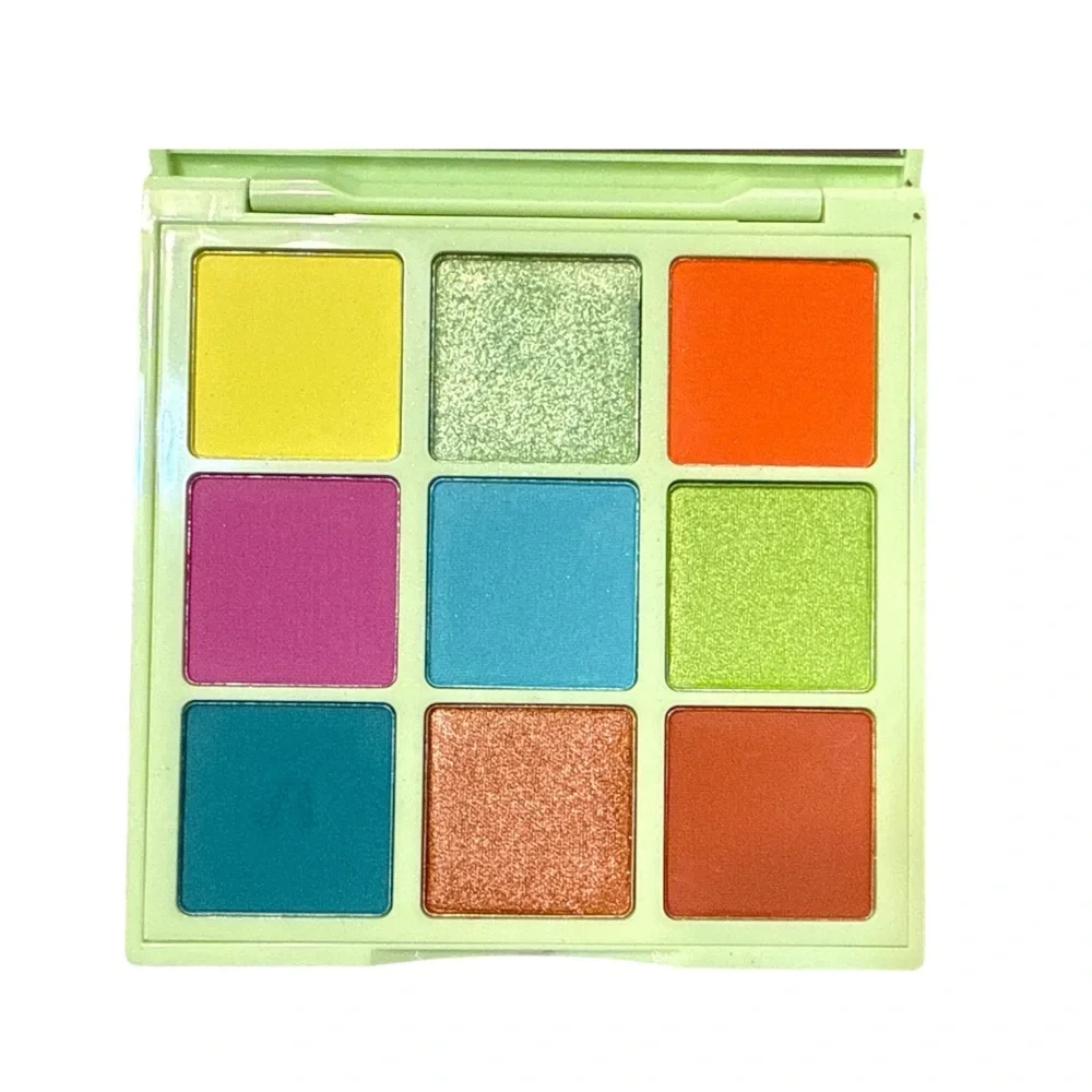 Kara Beauty BEACH BUM 9 Color Eyeshadow Palette Vegan